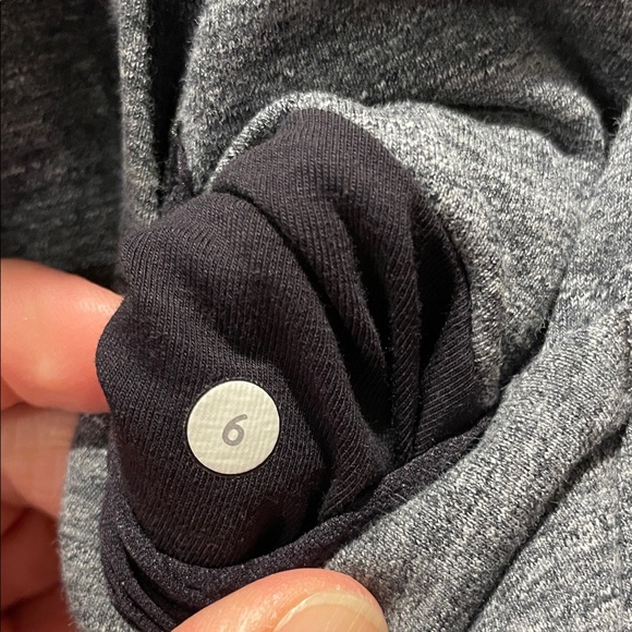 Lululemon Rulu Rally Wrap gray size 6 - Picture 9 of 9